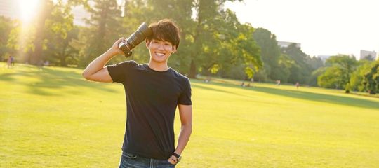 撮影後満足度95.2%のプロカメラマンが撮影する様子