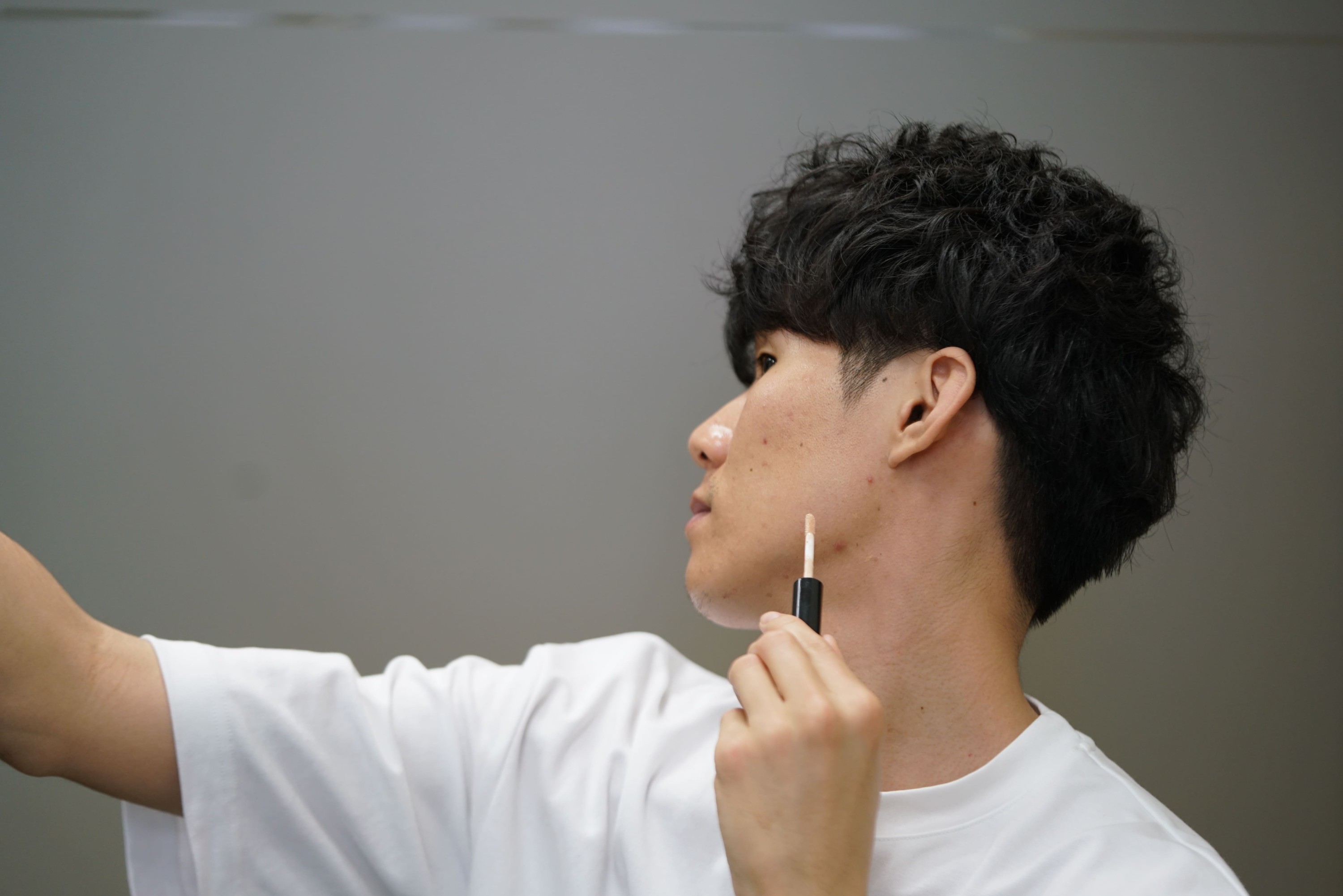 ひげやニキビを消せる メンズコンシーラーのおすすめ4選 使い方も教えます