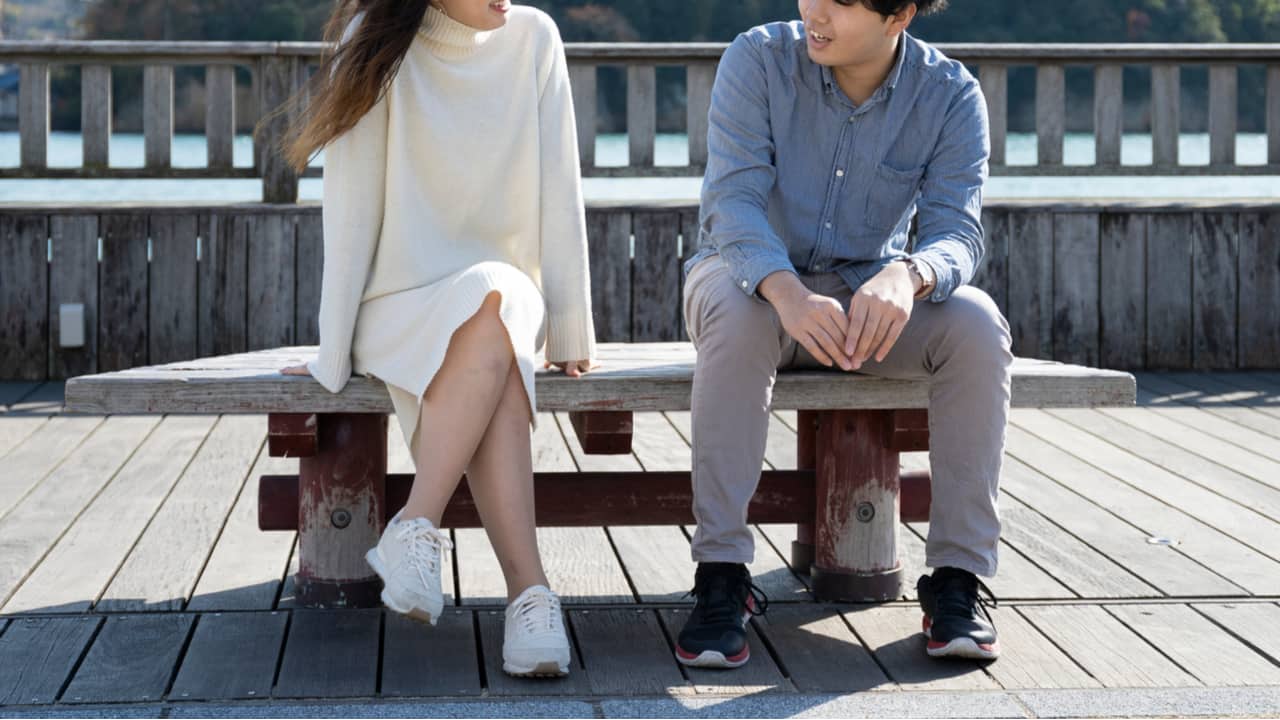 マッチングアプリの初デートで会話が続くコツやngトーク例を紹介